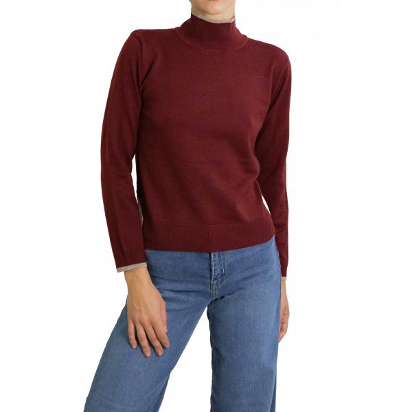 Maglione tinta unita con contrasti di colore 